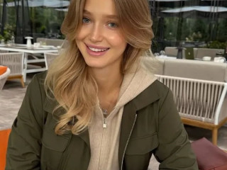 fuck-me-in-the-cinema-darkness