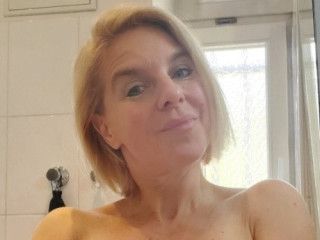 watch-me-masturbate-before-you-put-it-in