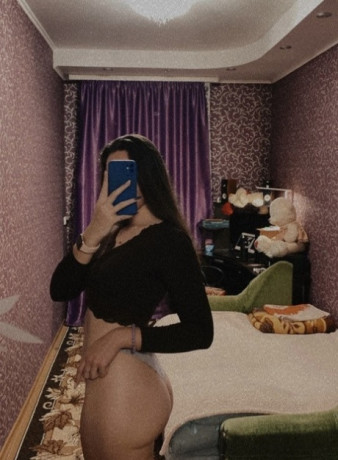 le-2k-very-wild-naughty-doll-in-bed-big-0