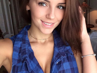 naughty-temptress-searching-for-a-real-man-to-satisfy