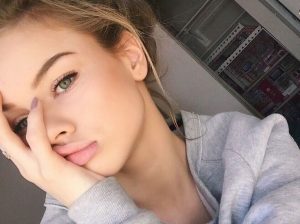 Horny Beauty Seeks Erotic Discreet Bond